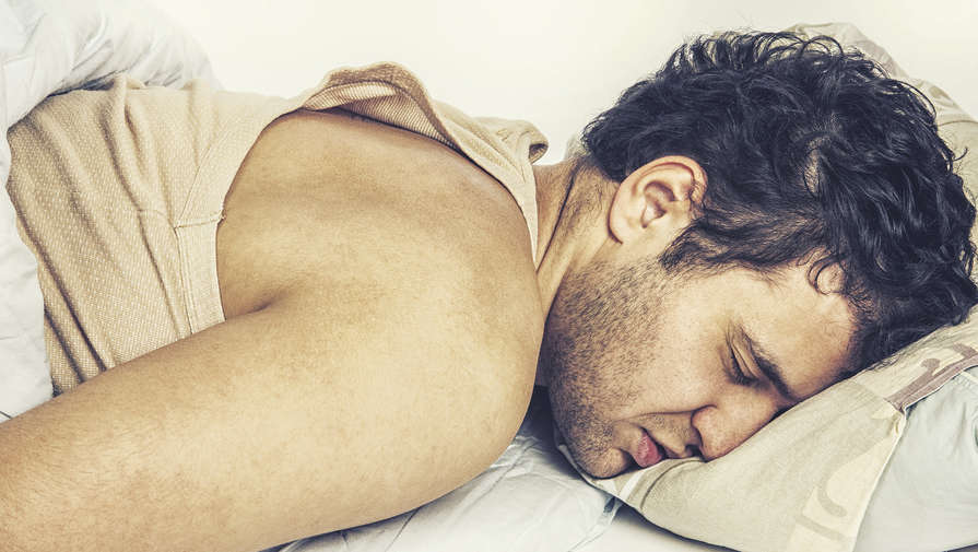 Физиотерапевт раскрыла на какой подушке лучше спать для здоровья шеи